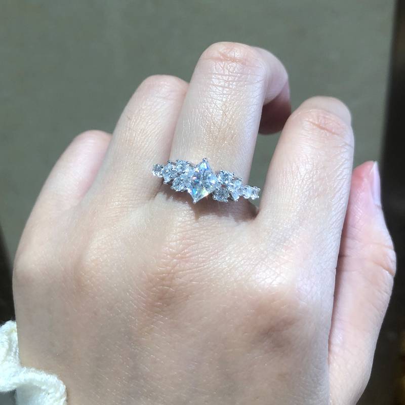 公主方Women's RingS925银镀白金定制选款主石Moissanite1.2ct/副石高碳钻
